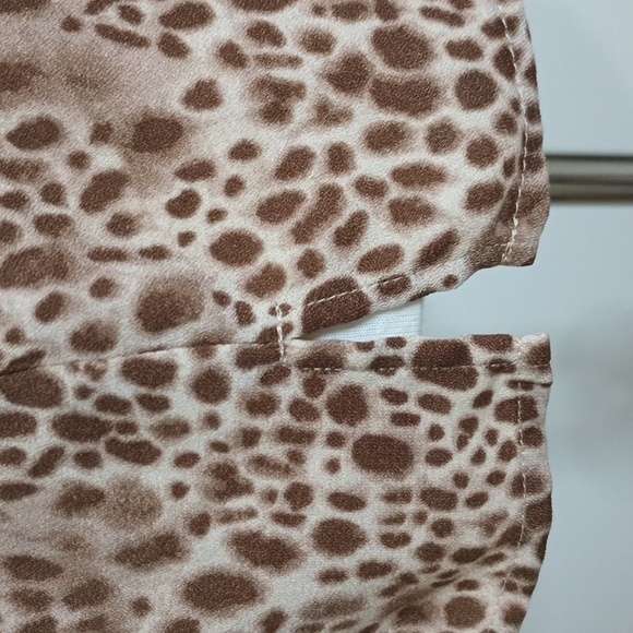 A New Day Animal Print Adjustable Spaghetti Straps V Neck Cami Top Size Medium - Picture 7 of 11